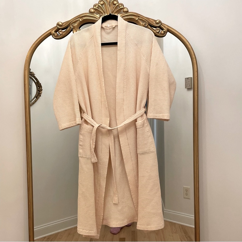 Cotton Waffle Robe Size XS/  S ~Soft w/ Belted